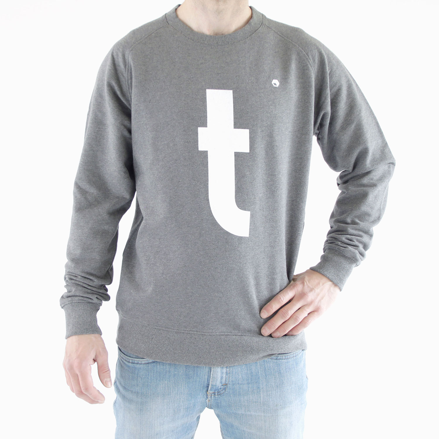 Flathold-apparel-sweat-t-grey